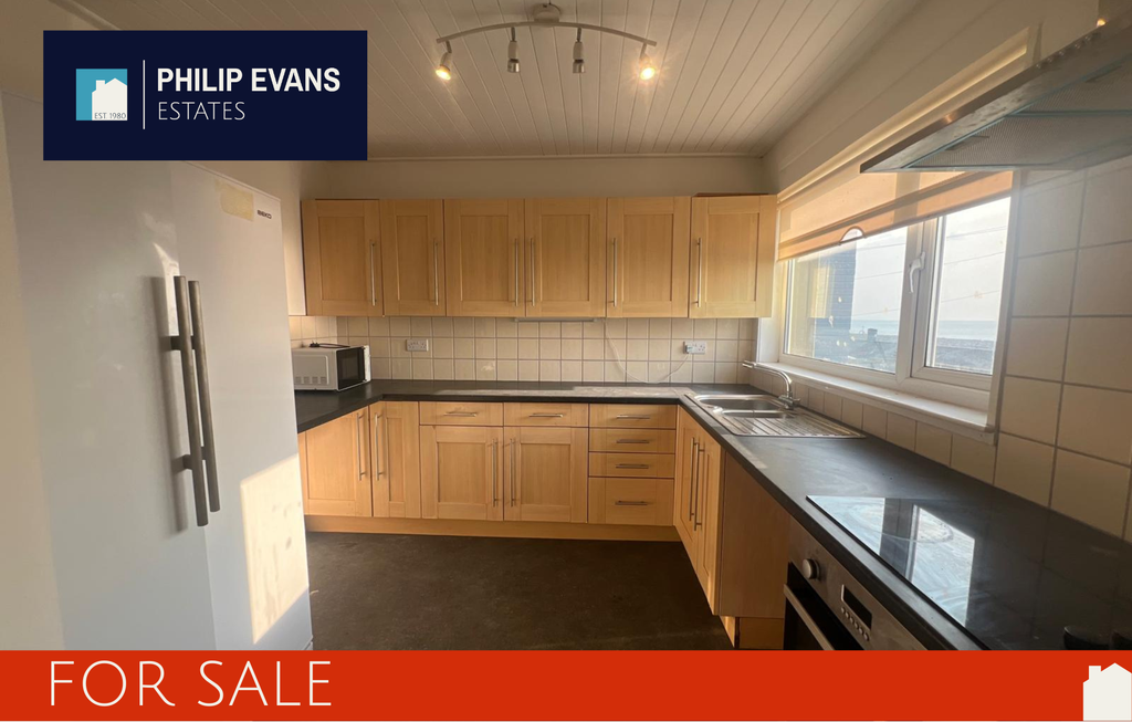 4 bed flat for saleBorth SY24 photo 2