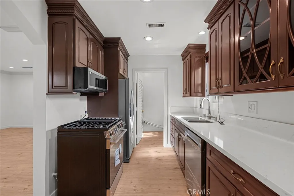 Additional image 11 of 18621 Bryant, Northridge, CA 91324