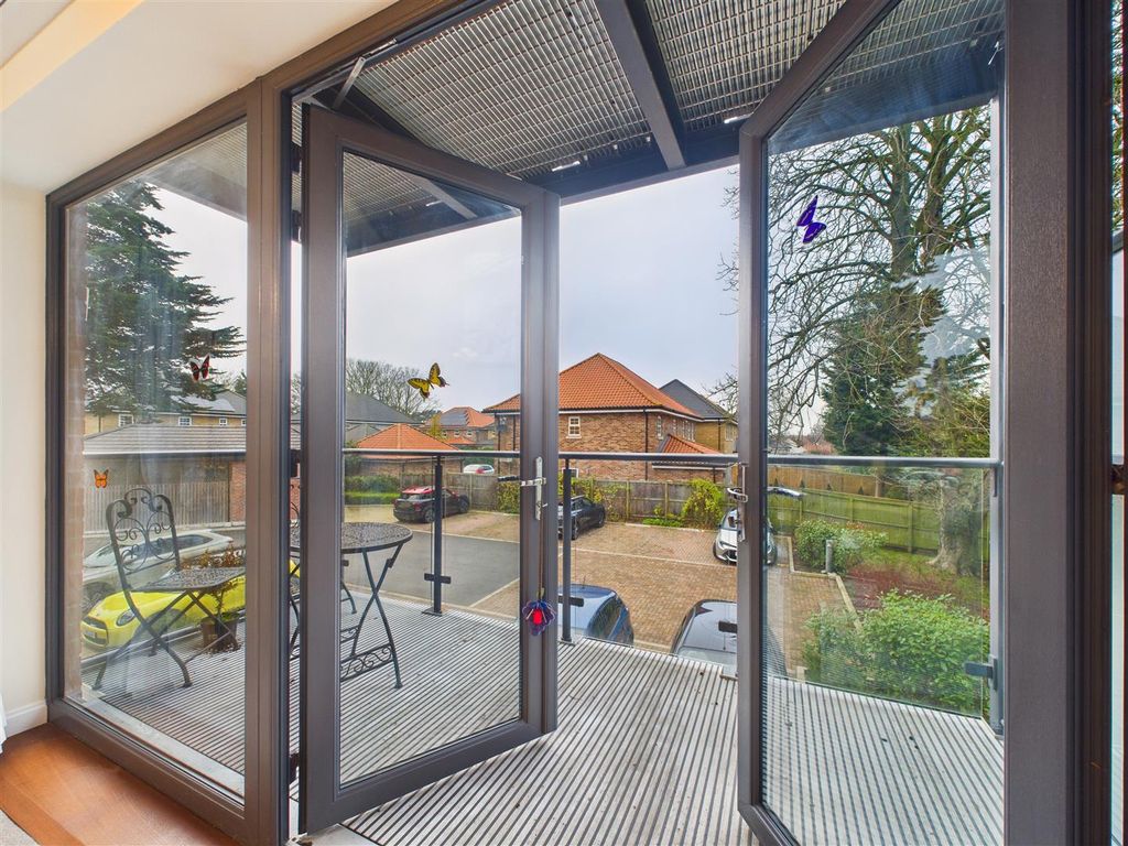 Additional image 6 of 2 bed flat for saleStapleton Court, Waller Grove, Swanland HU14