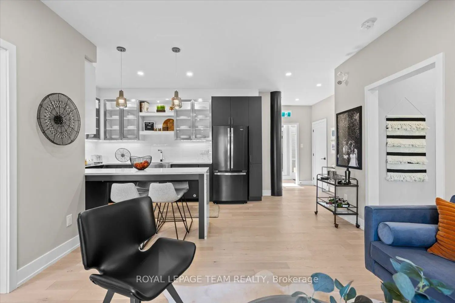 Additional image 5 of 2376 Tenth Line Road 205