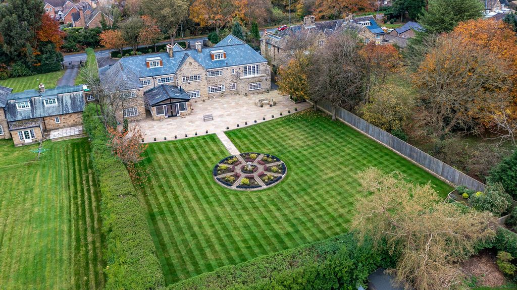 Additional image 4 of 6 bed detached house for saleWigton Lane, Alwoodley, Leeds LS17