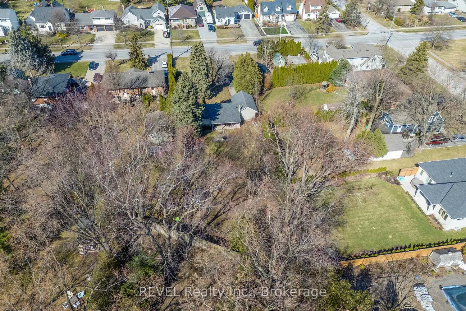 Additional image 20 of 639 Penner Street