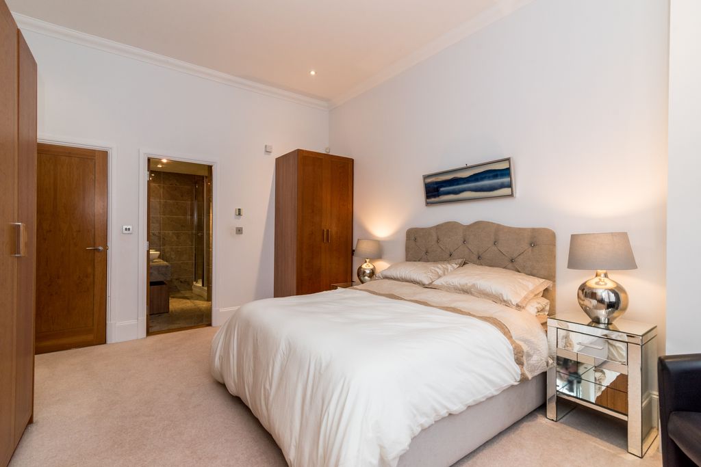 Additional image 12 of 3 bed flat for saleApartment 8, Royal Court Apartments, 60 - 66 Lichfield Road, Sutton Coldfield B74