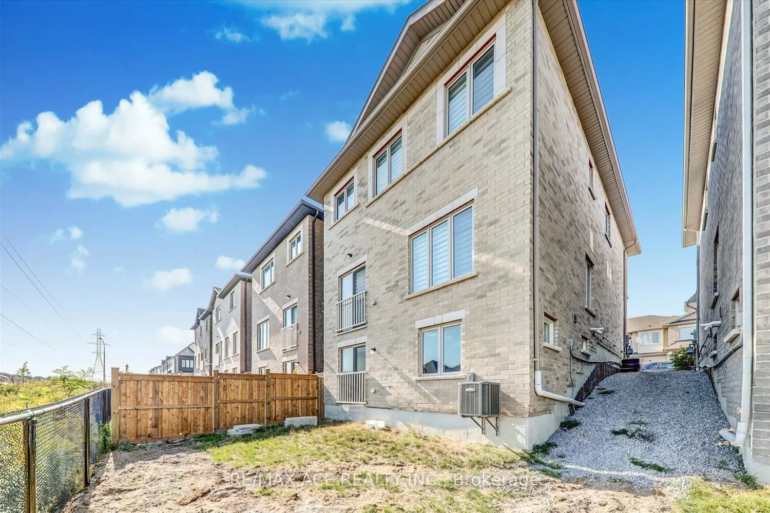 Additional image 20 of 1097 Cameo Street