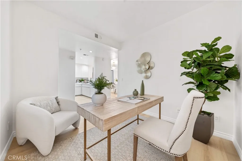 Additional image 8 of 2233 Martin Unit 204, Irvine, CA 92612