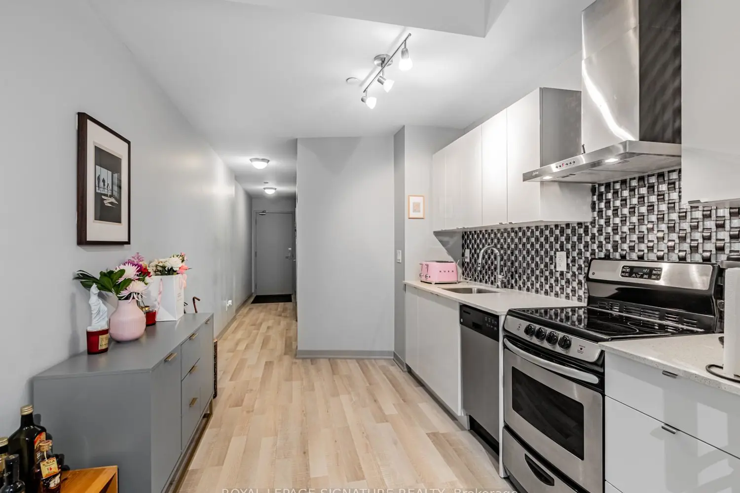 Additional image 3 of 51 East Liberty Street 202