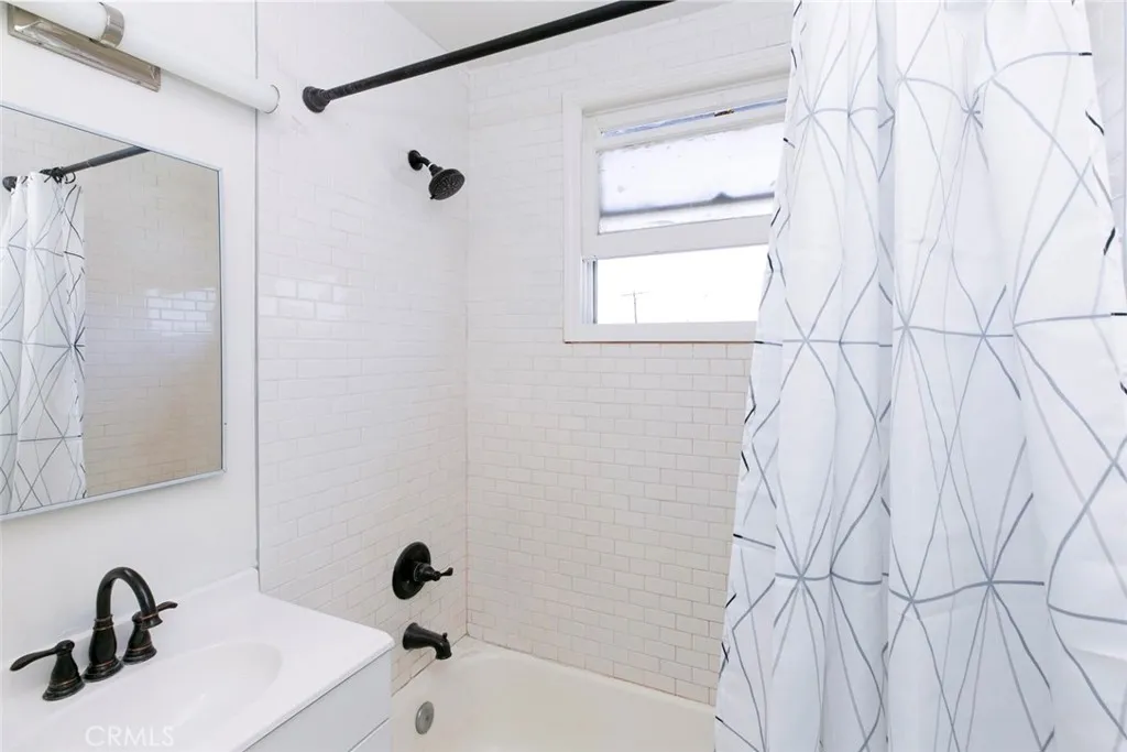 Additional image 51 of 11659 Hamlin Street Unit 6, North Hollywood, CA 91606