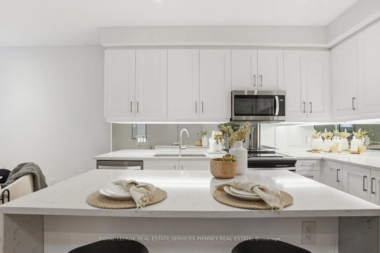 Additional image 8 of 652 Cricklewood Drive 201