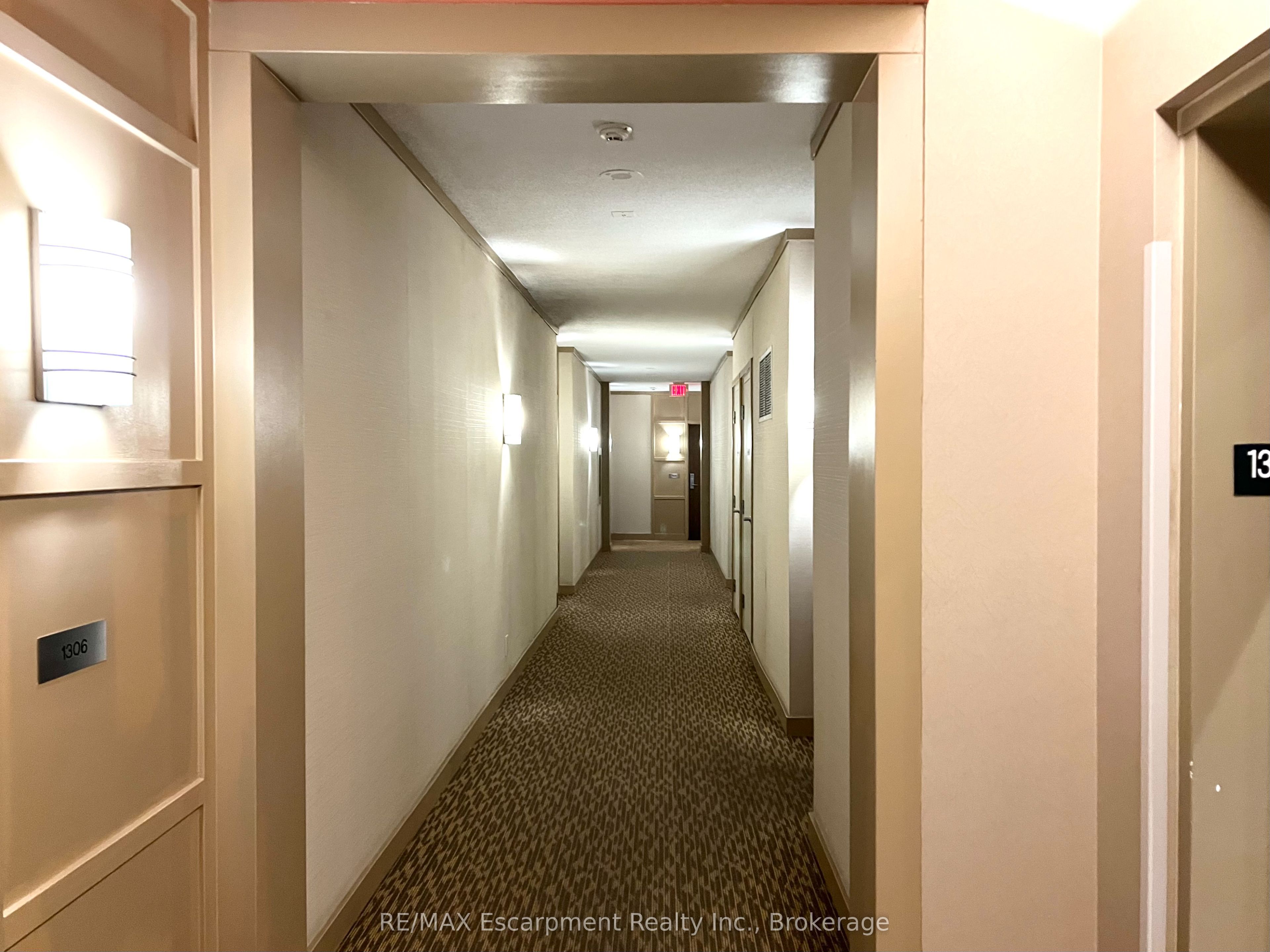 Additional image 5 of 1309-1055 Southdown Road, Mississauga, ON, L5J 0A3
