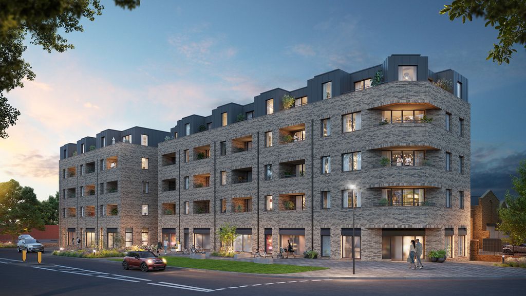 3 bed flat for saleThe Roundway, London N17