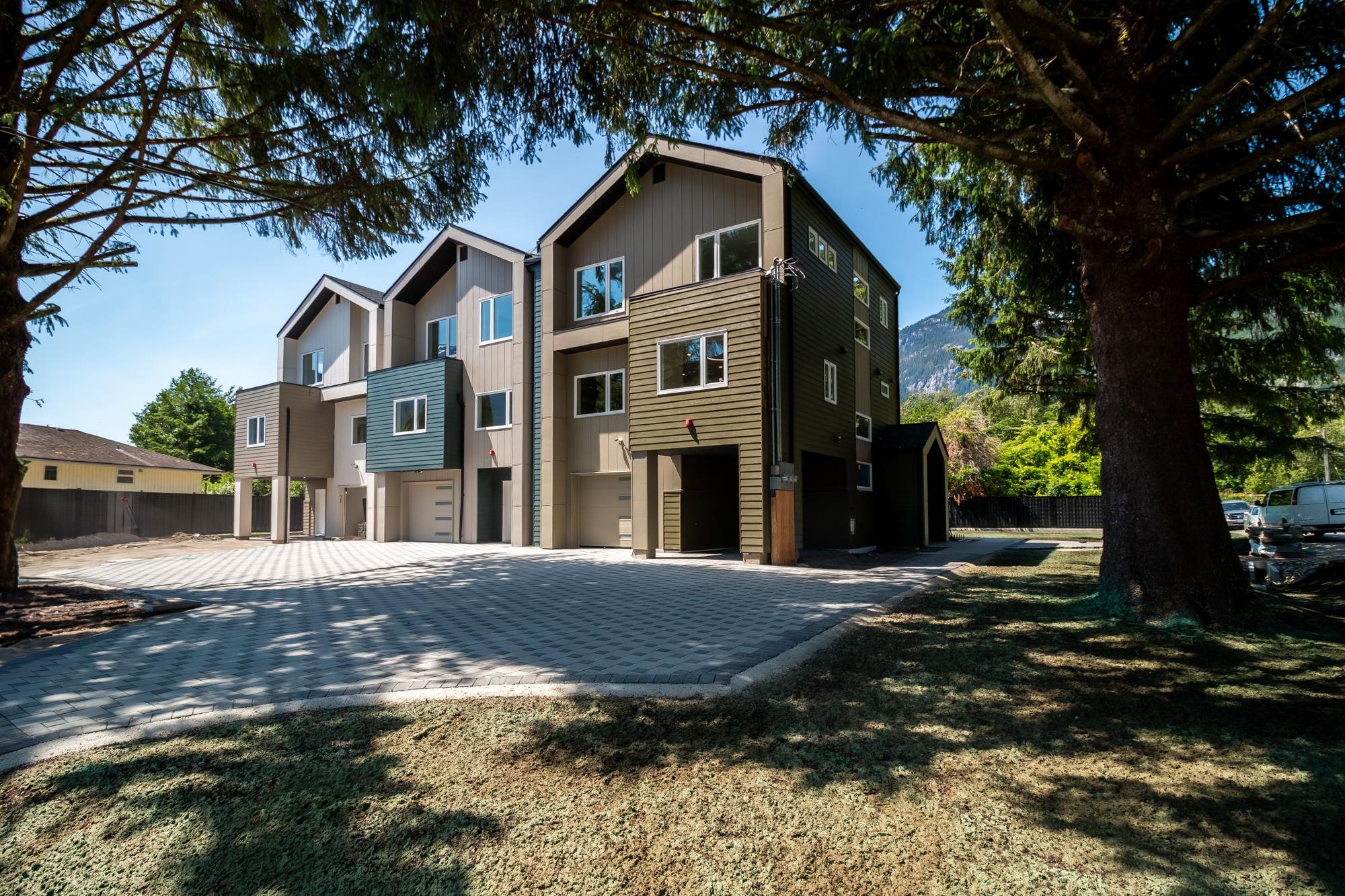 Additional image 2 of 38891 Garibaldi Avenue, Squamish, BC, V8B 0E8