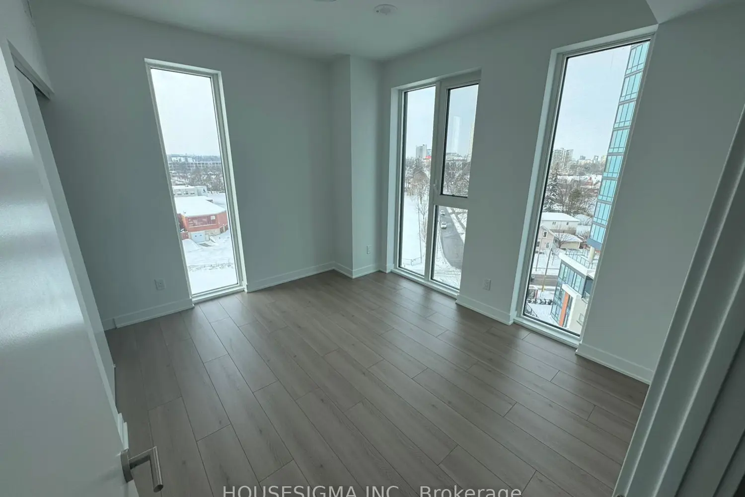 Additional image 2 of 25 Wellington Street 806