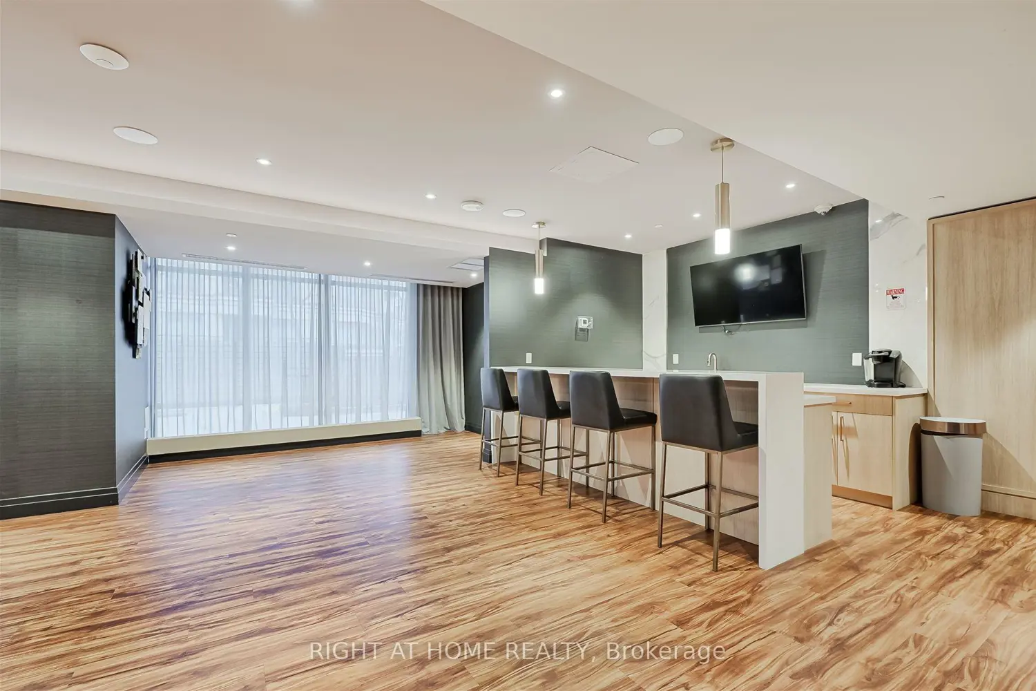Additional image 16 of 621 Sheppard Avenue 321
