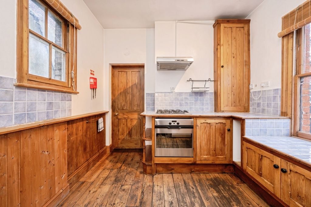 Additional image 11 of Studio for saleMidland Road, Bedford, Bedfordshire MK40