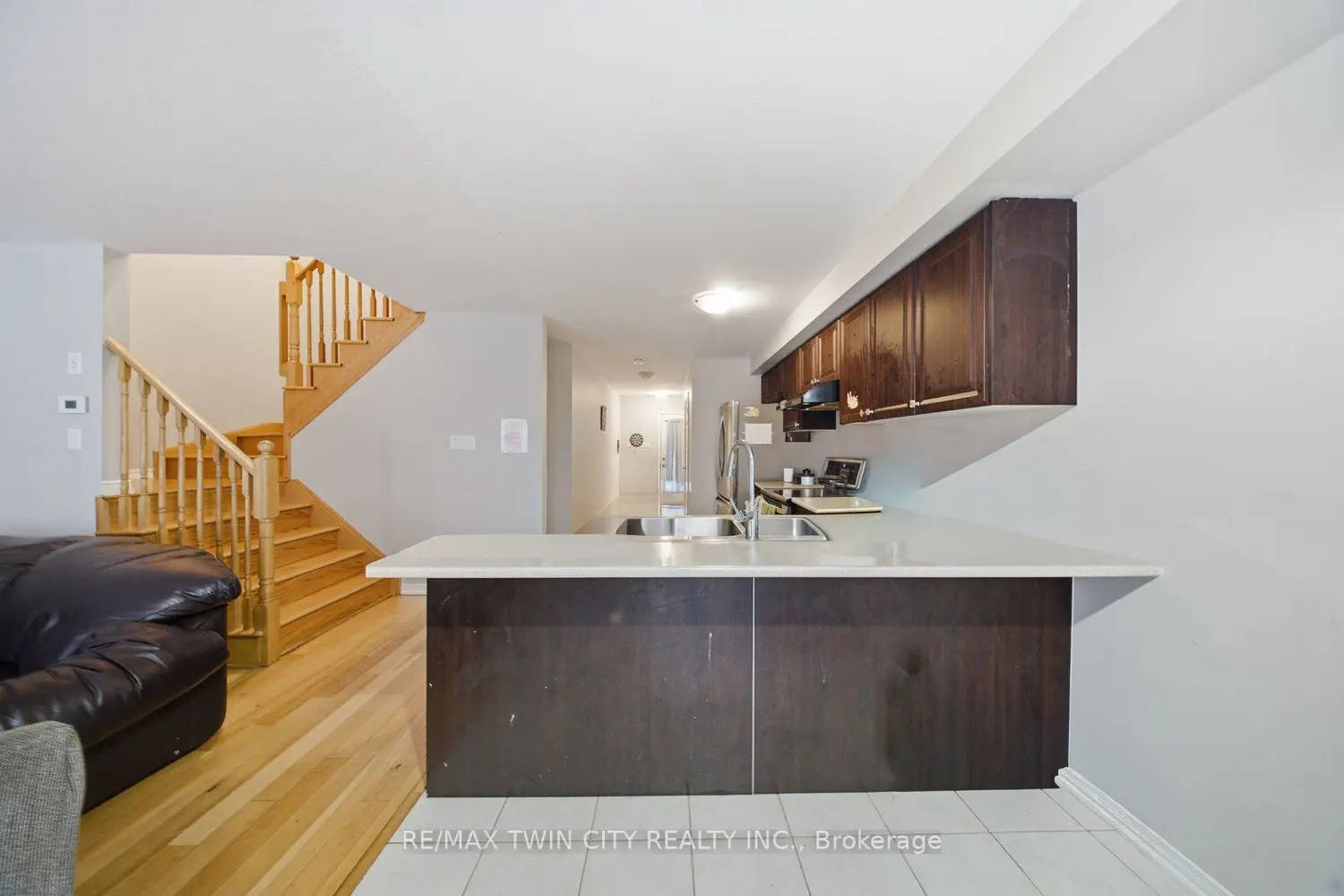 126 Munro Circle photo 5