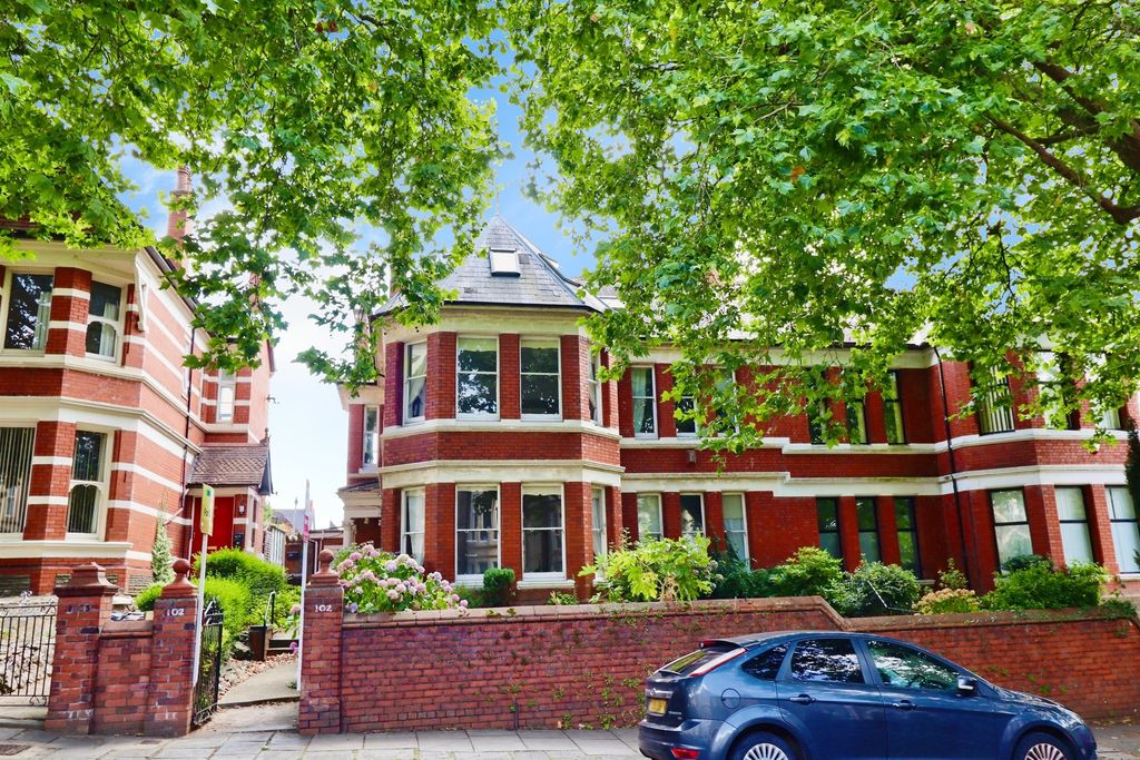 10 bed semi-detached house for salePen-Y-Lan Road, Cardiff CF23