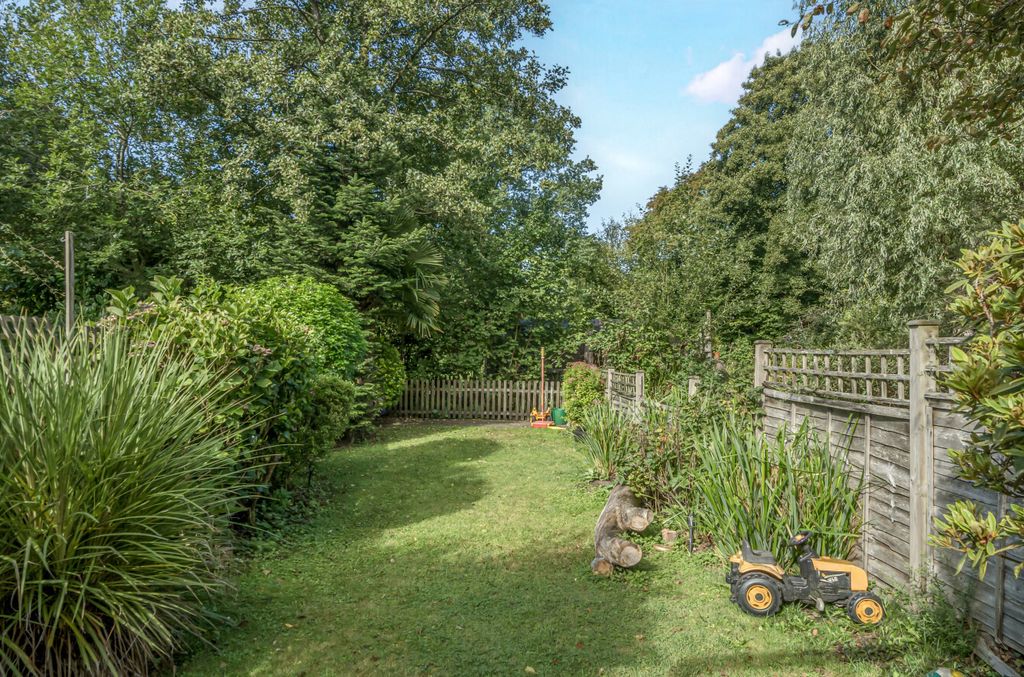 Additional image 16 of 4 bed terraced house for saleHaslemere, Surrey GU27