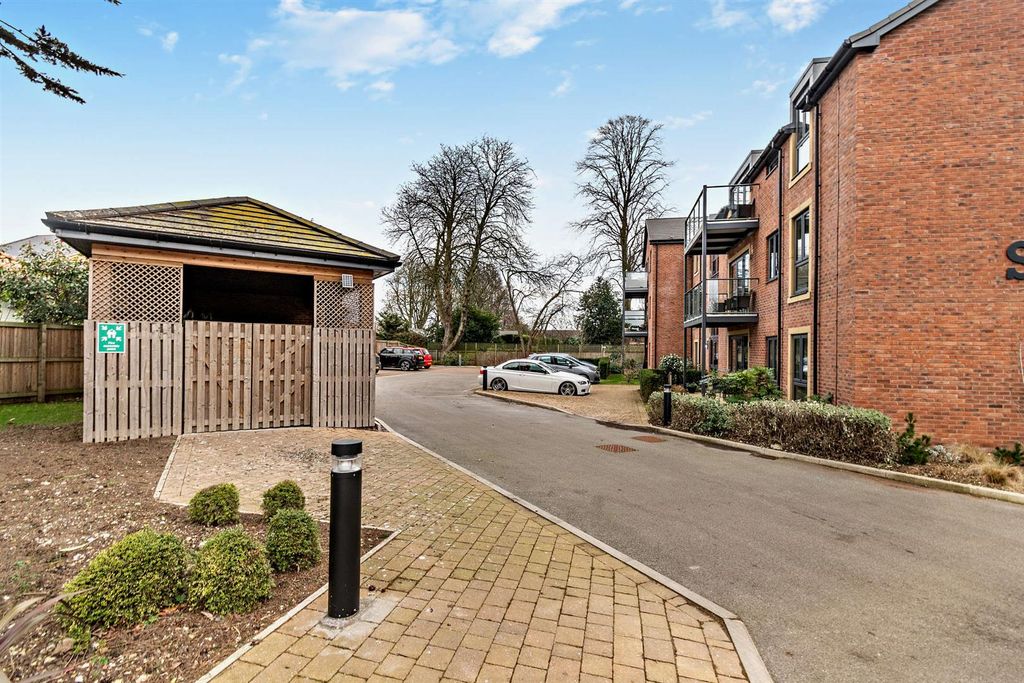 Additional image 17 of 2 bed flat for saleStapleton Court, Waller Grove, Swanland HU14