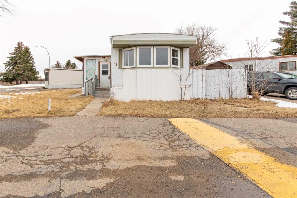 Additional image 4 of 28-2300 13 Street N, Lethbridge, AB, T1H 4E8