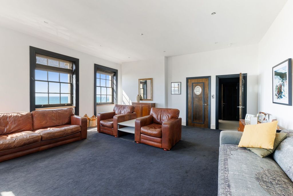 Additional image 4 of 3 bed flat for saleBrunswick Terrace, Hove BN3