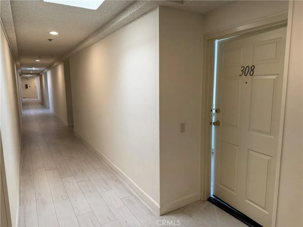 Additional image 4 of 2616 Canada Blvd Unit 308, Glendale, CA 91208