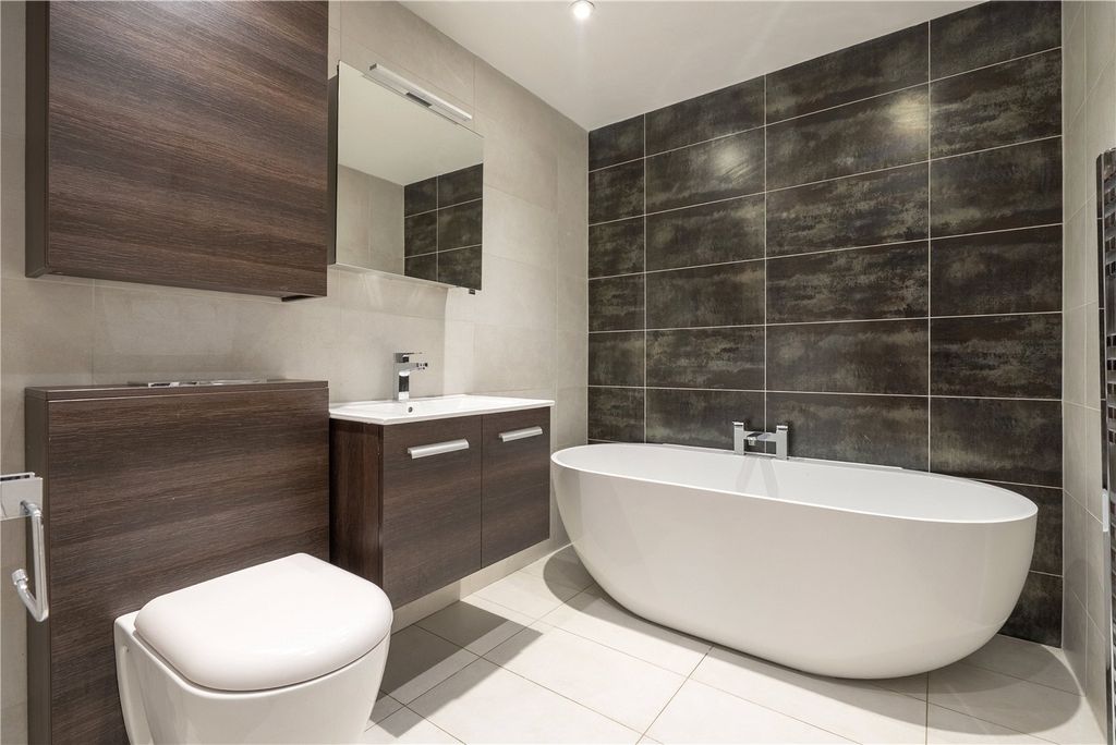 Additional image 18 of 2 bed flat for sale150B Queens Road, Aberdeen AB15
