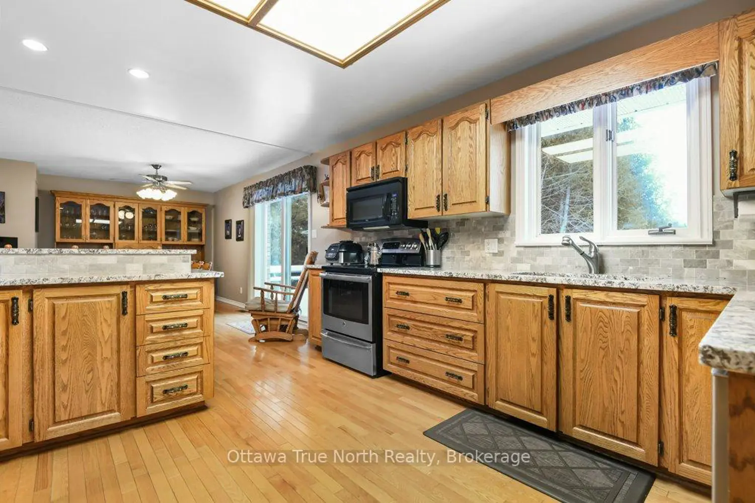 Additional image 7 of 7427 Copeland Road