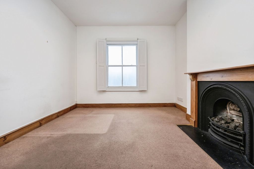 Additional image 16 of Studio for saleMidland Road, Bedford, Bedfordshire MK40
