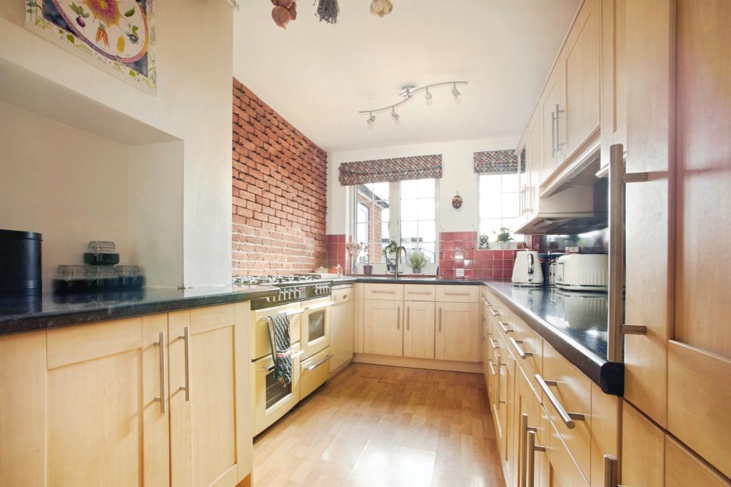 Additional image 7 of 4 bed link detached house for saleHolders Road, Amesbury, Salisbury SP4