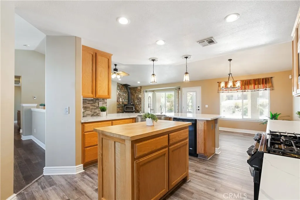 Additional image 35 of 15521 Sherri Lane Unit A, Apple Valley, CA 92307