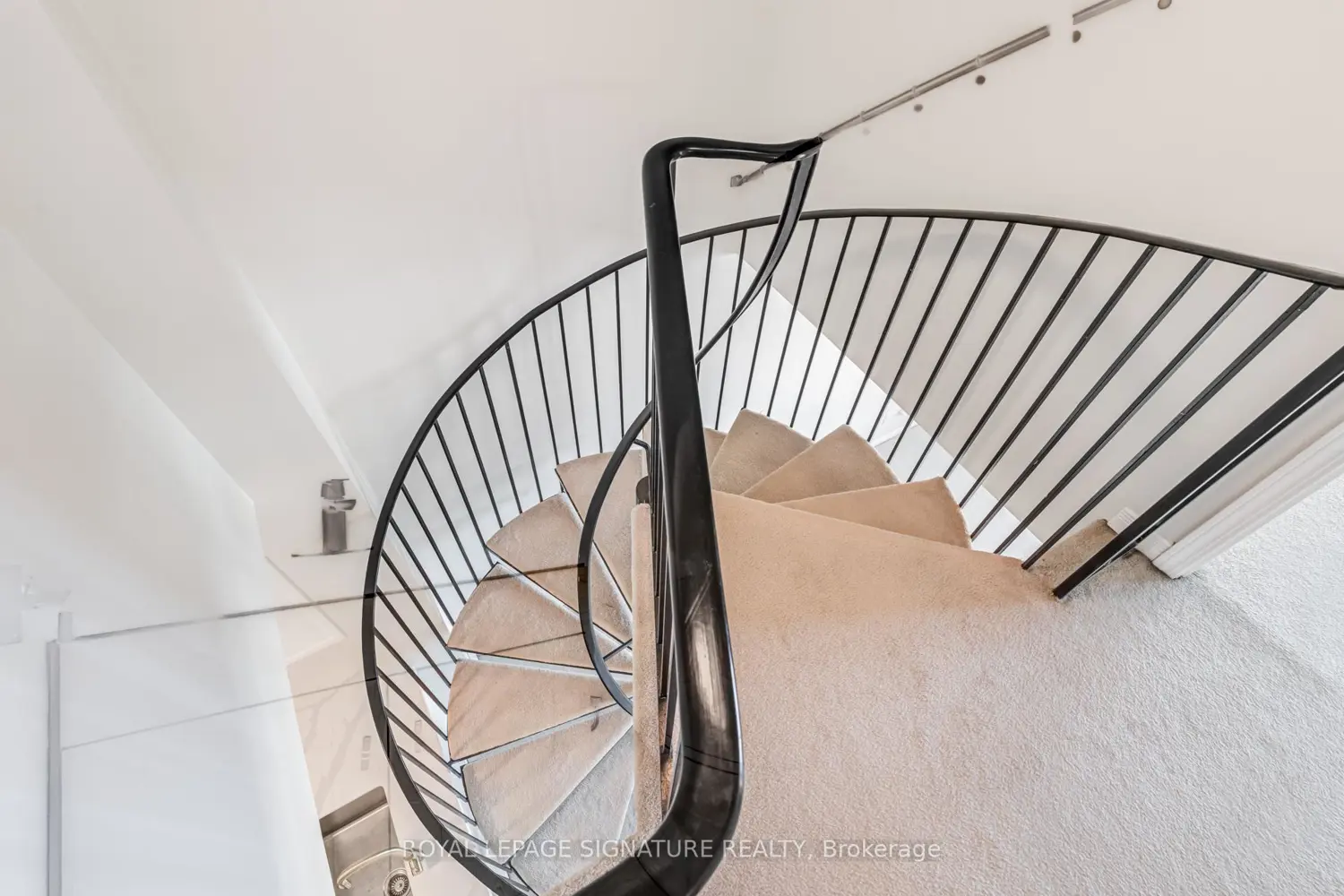 Additional image 9 of 2545 Erin Centre Boulevard 1703