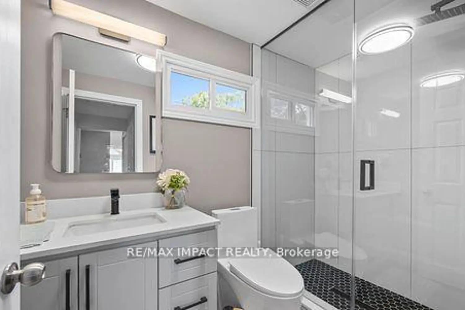 Additional image 11 of 59 Cedar Crest Beach Road