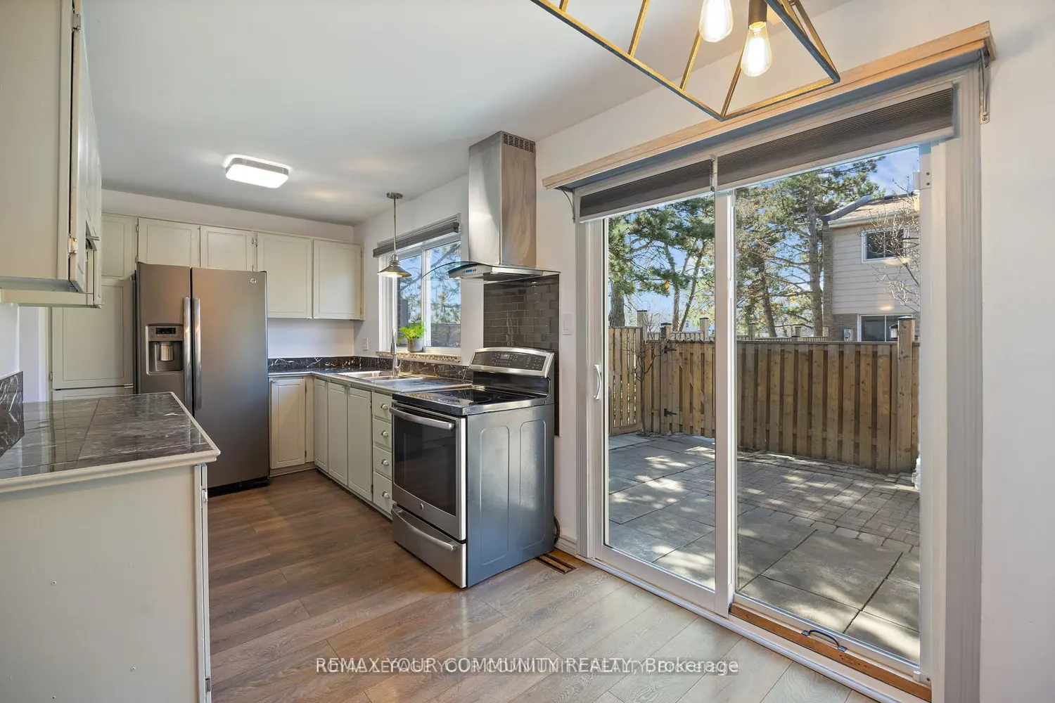 Additional image 2 of 1020 Central Park Drive 39