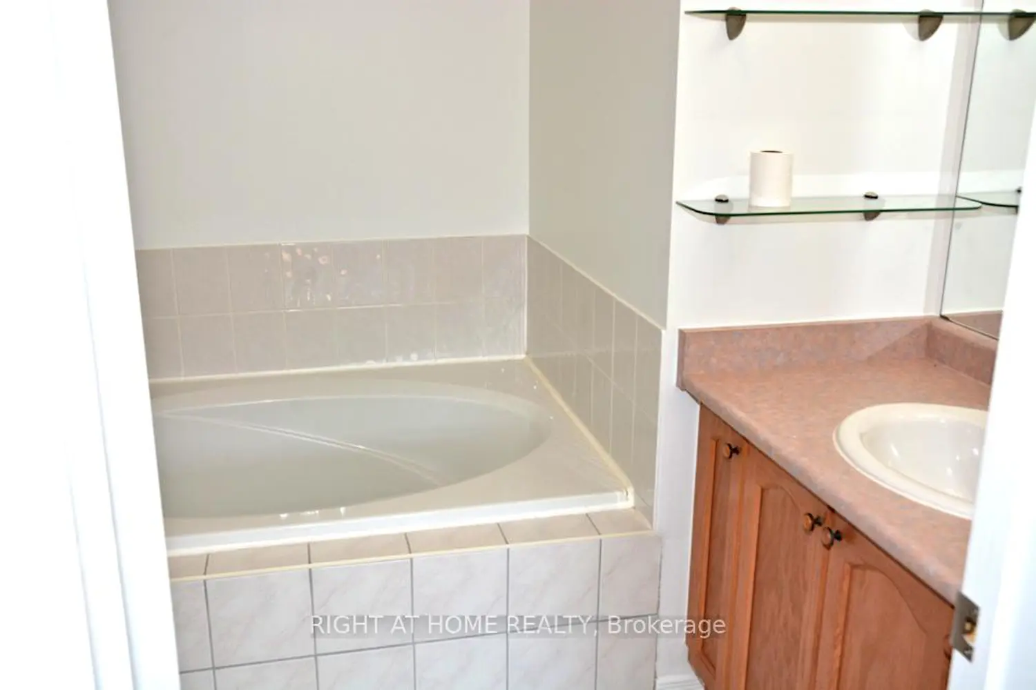 Additional image 19 of 242 Flagstone Way