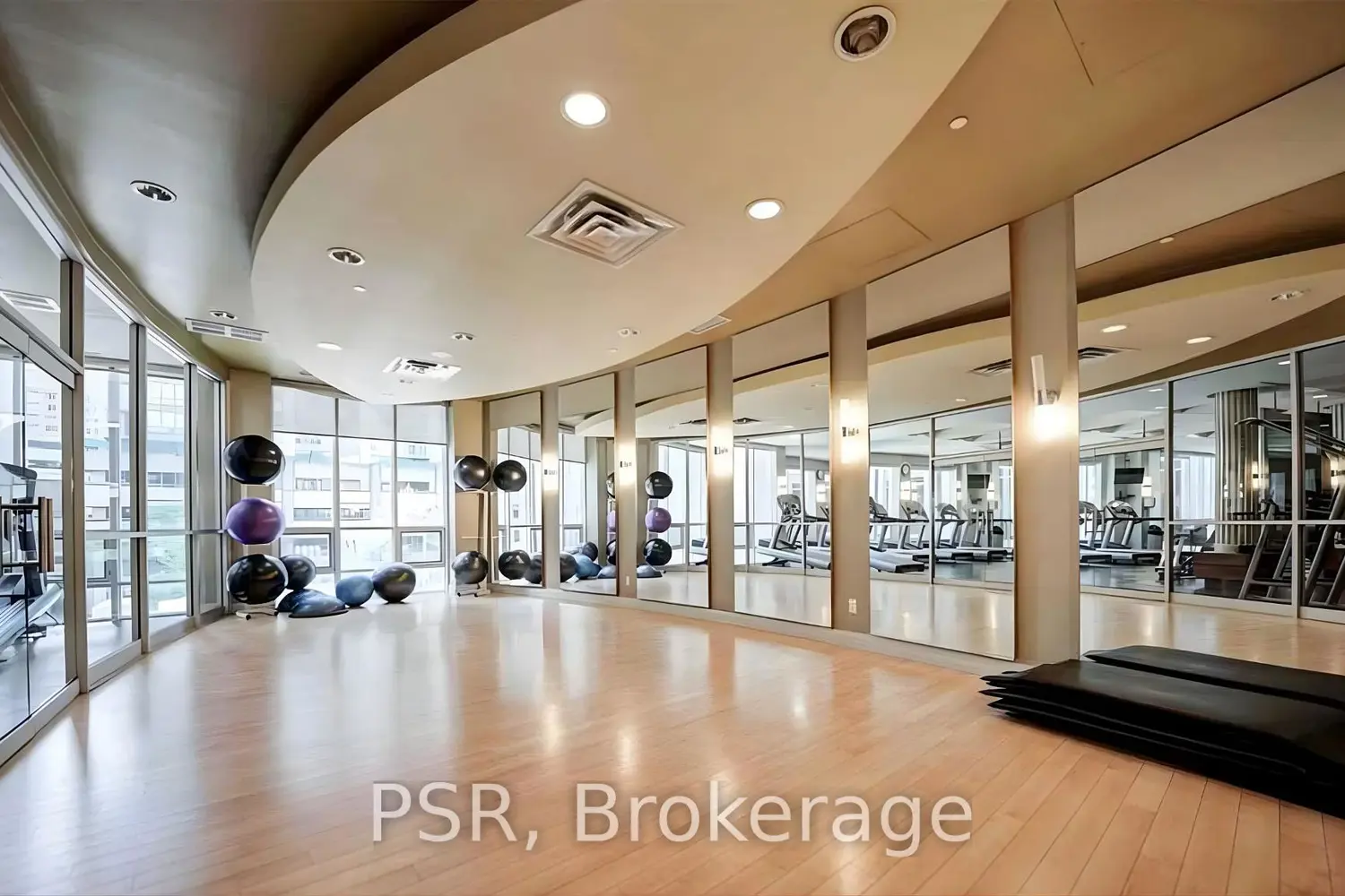Additional image 14 of 761 Bay Street 2414