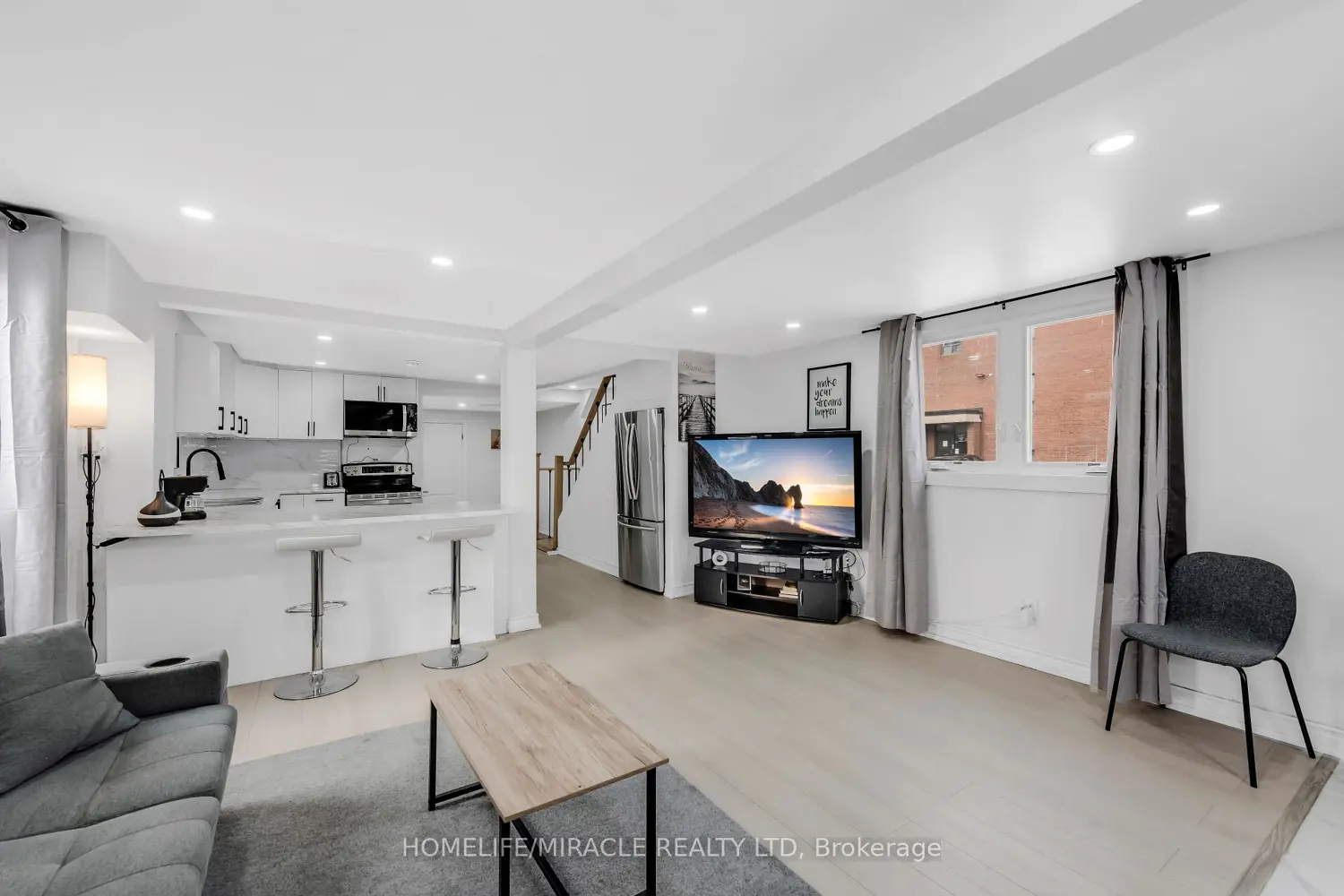 Additional image 9 of 195 Randi Road