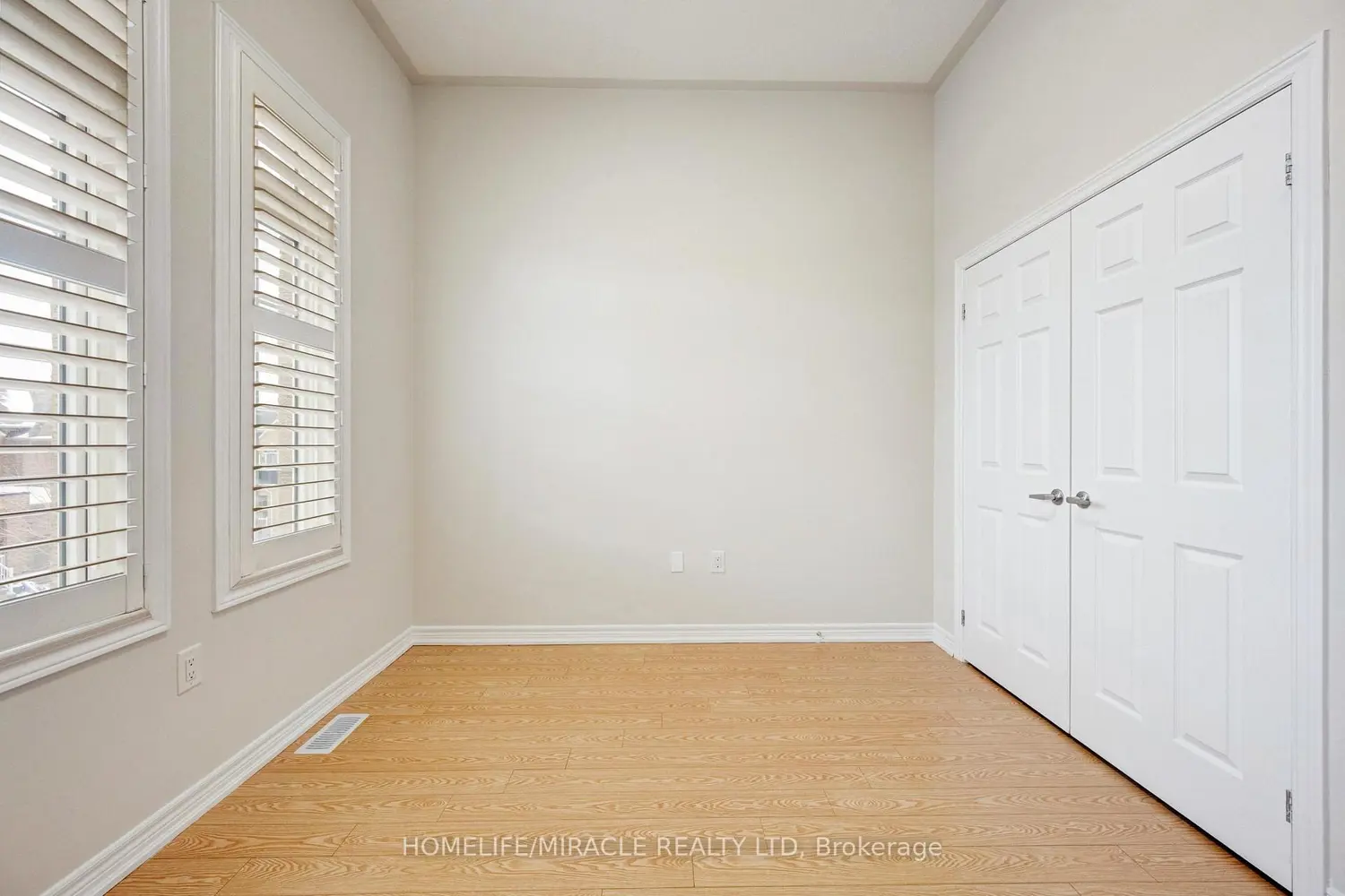 Additional image 13 of 14 Vezna Crescent