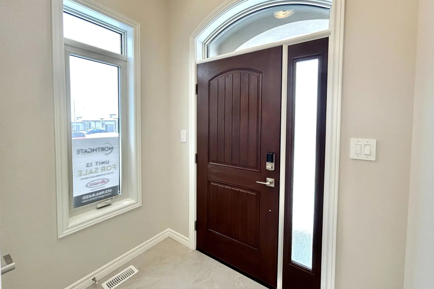 99 Cloverleaf Drive 19 photo 2