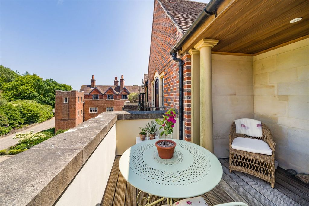 Additional image 12 of 2 bed flat for saleKings Drive, Midhurst GU29