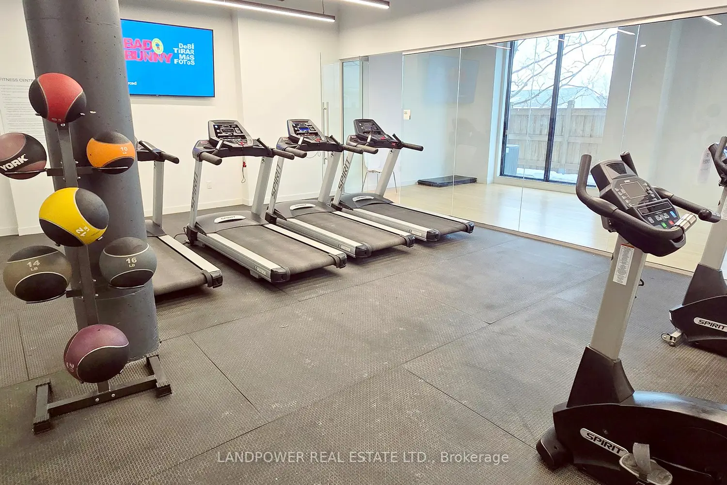 Additional image 7 of 1800 Simcoe Street 313