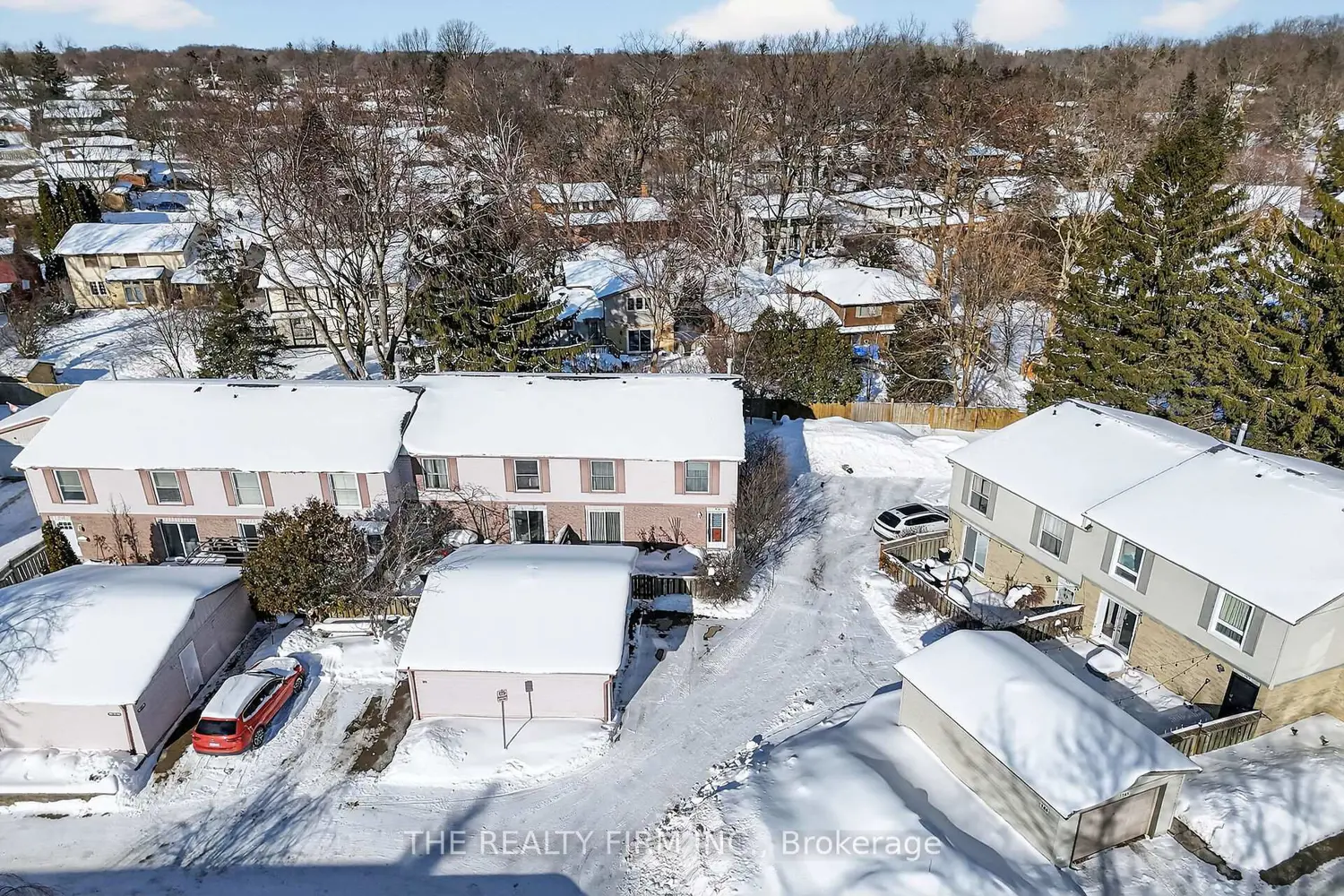 369 Everglade Crescent photo 2