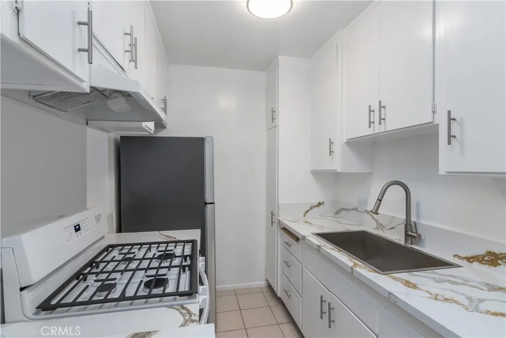 Additional image 7 of 4065 Mclaughlin Avenue Unit 8, Los Angeles, CA 90066