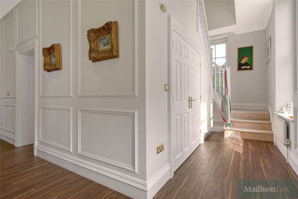 Additional image 26 of 4 bed flat for saleClaybury Hall, Regents Drive, Woodford Green IG8