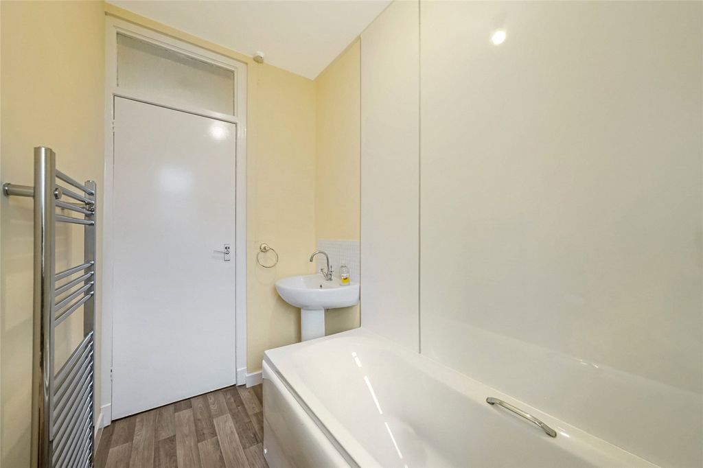 Additional image 17 of 2 bed flat for saleScott Street, Stirling, Stirlingshire FK8