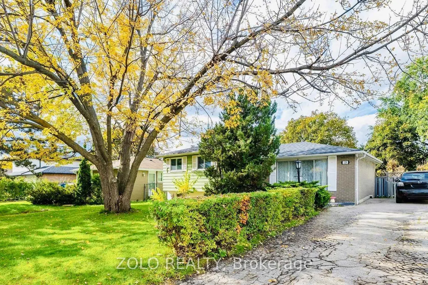 129 Folkstone Crescent