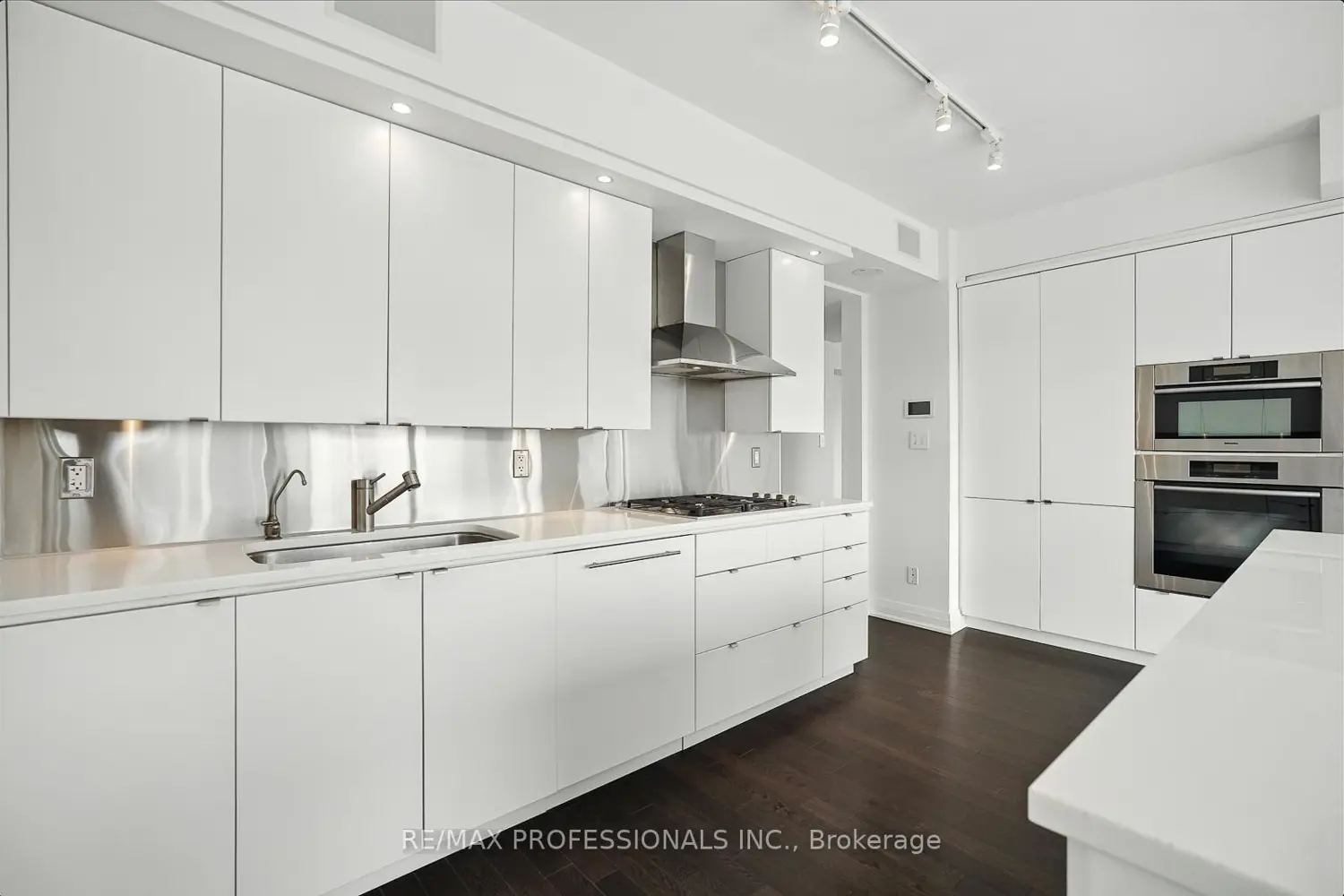 Additional image 6 of 1430 Yonge Street 1401