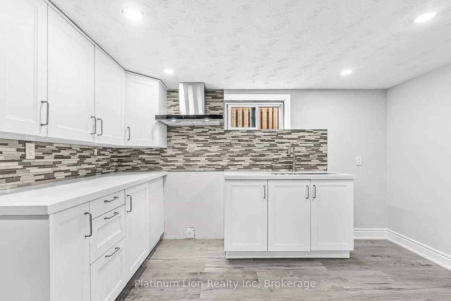 Additional image 15 of 146 Craigroyston Road