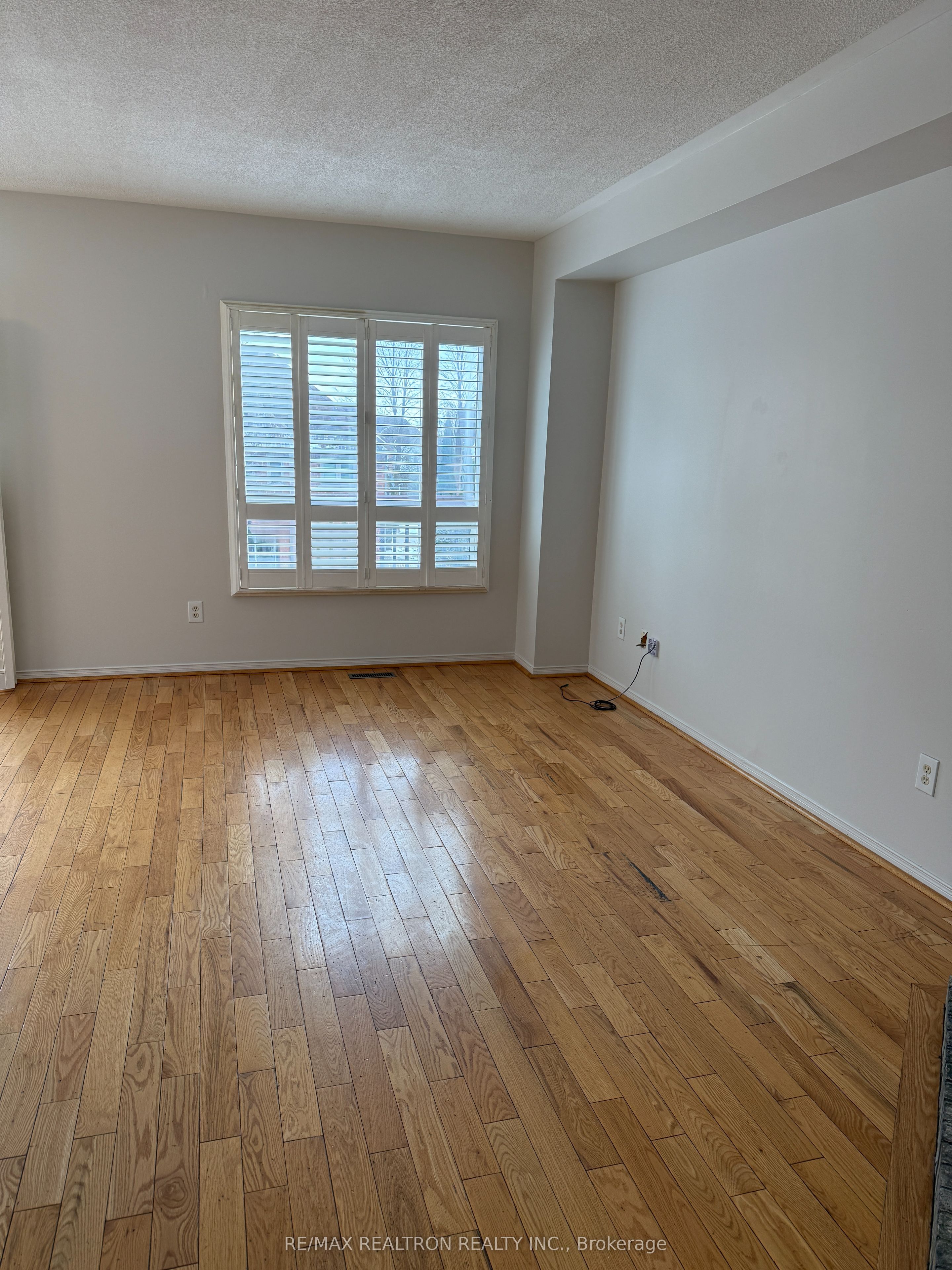 Additional image 3 of 419 Carruthers Avenue, Newmarket, ON, L3X 2C1