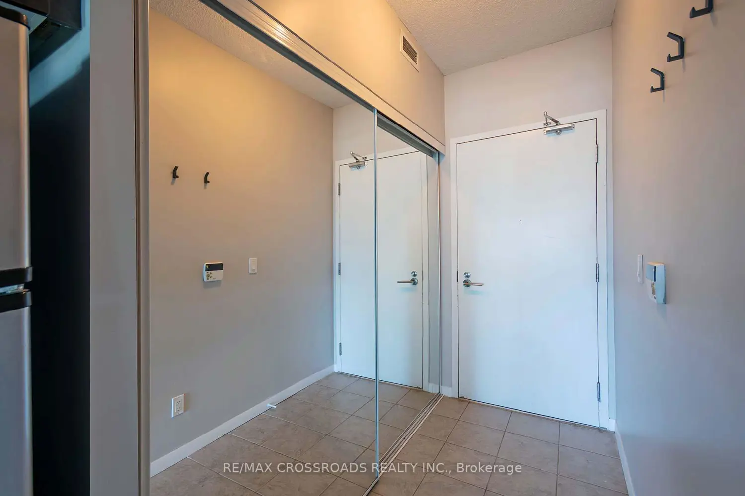 Additional image 3 of 209 Fort York Boulevard 755