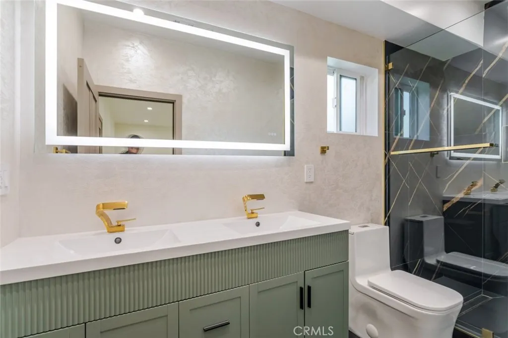 Additional image 15 of 11120 Emelita Street, North Hollywood, CA 91601